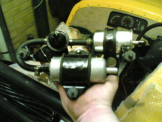 Fuel pump/regulator/filter