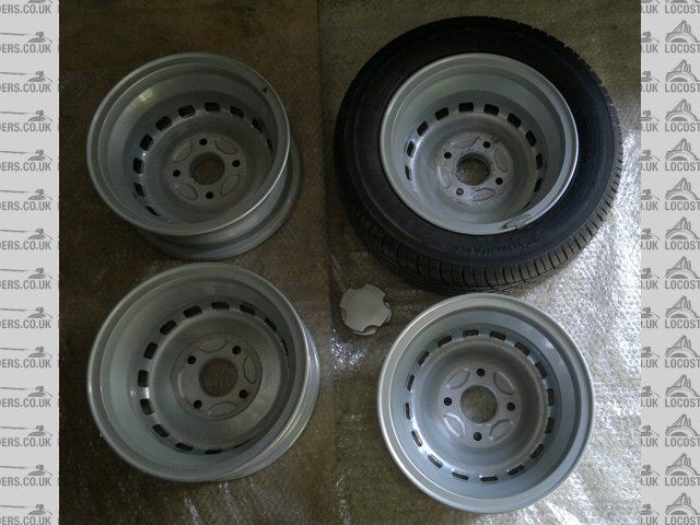 Back of the set of Ghia alloys