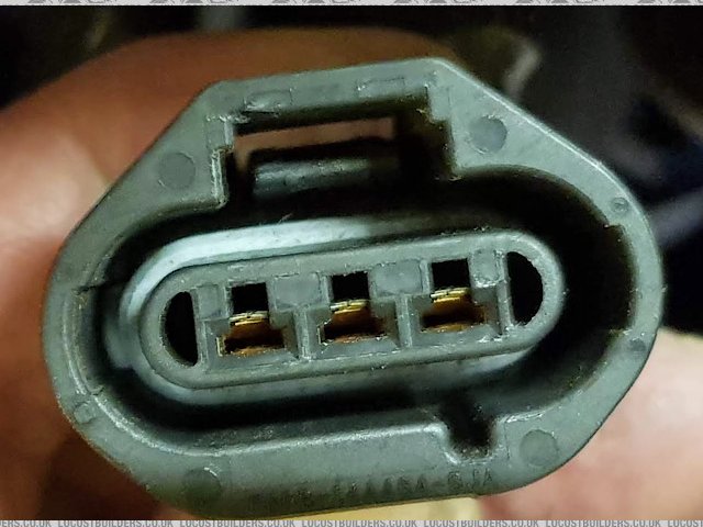 St220 tps plug