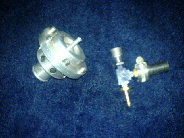 dumpvalve and bleed valve