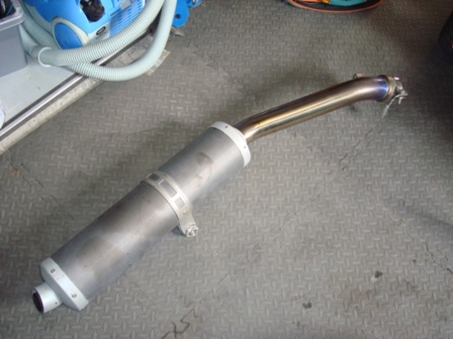 R1 Exhaust