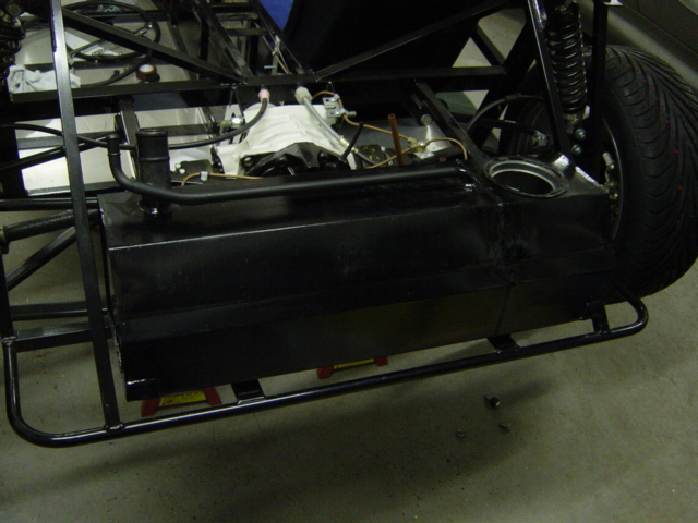 fuel tank on chassis