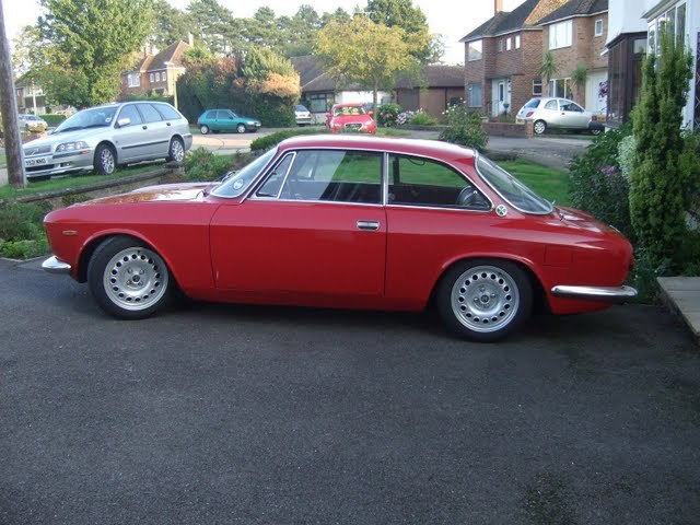 Alfa lowered, suited and booted