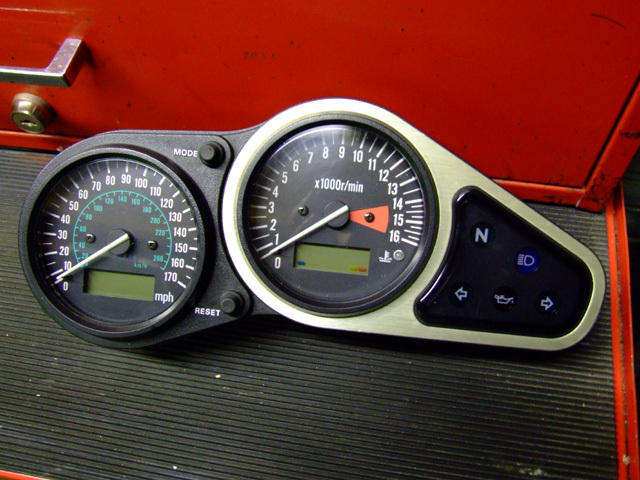 zx9 clocks