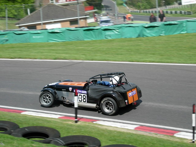 Caterham r400