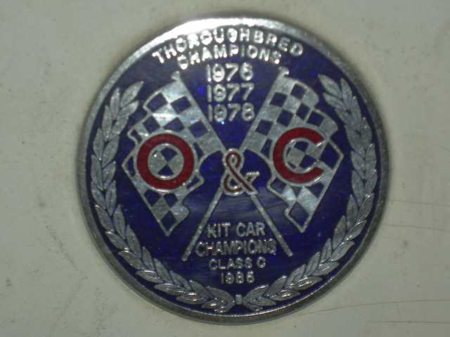 O & C sport bonnet badge