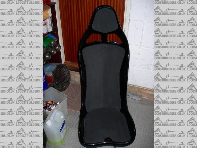 Triton Track seat padded