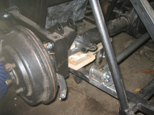 Left Handbrake cable bracket