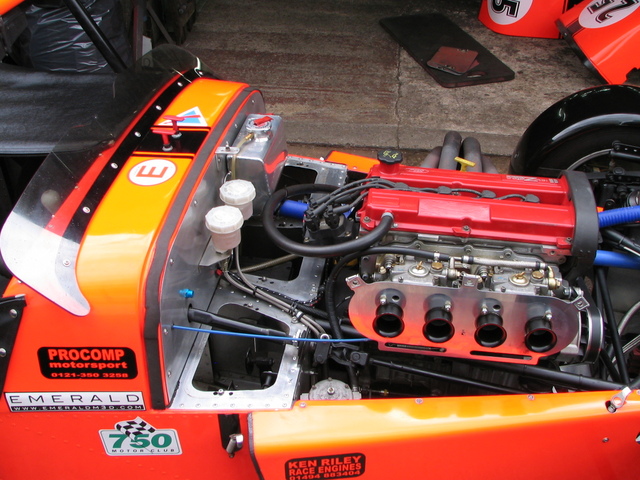 Darryls engine bay R/H side