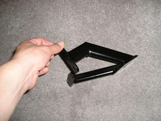 engine mount 4