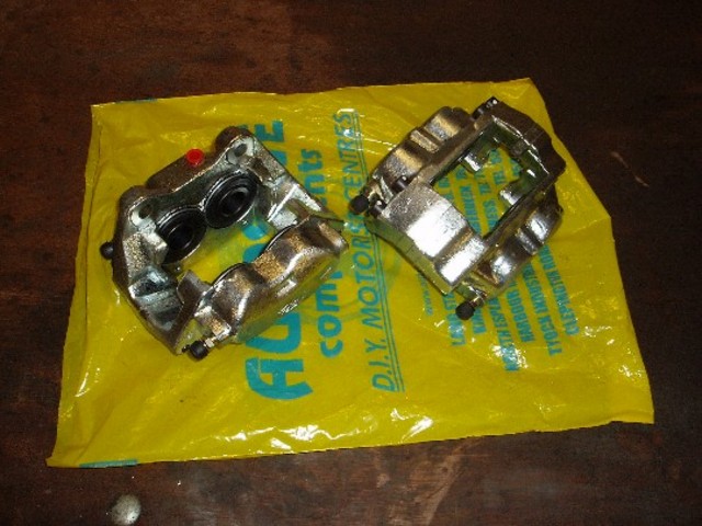 cosworth 4pot calipers , :)