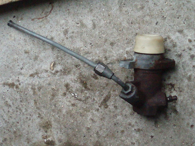 Slave Cylinder