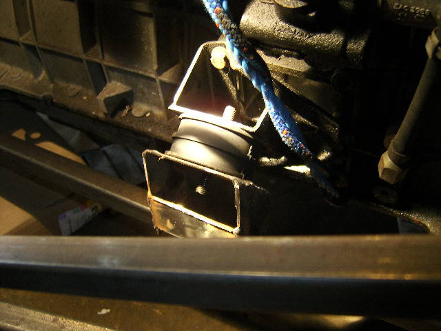 O/S Engine Mount