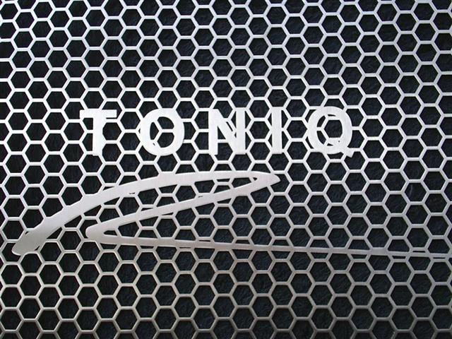 close up of toniq grill