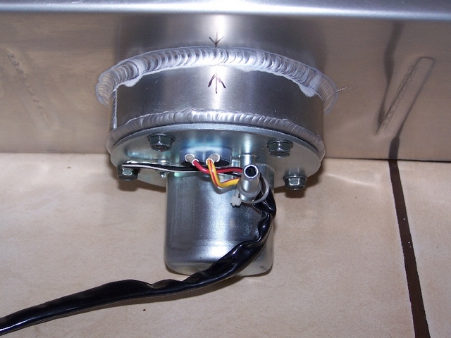 Rescued attachment fueltank-pump.jpg