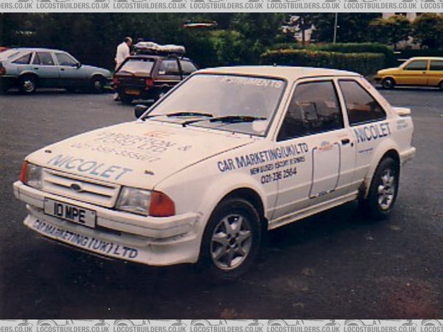 Side shot of the 4x4 escort.