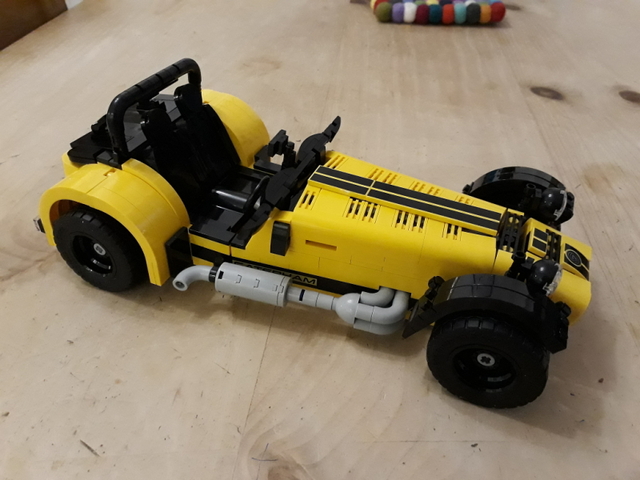 lego-caterham-c