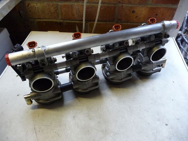 R6 throttle bodies