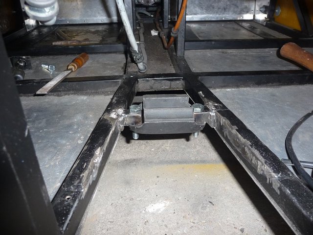 Gearbox mount