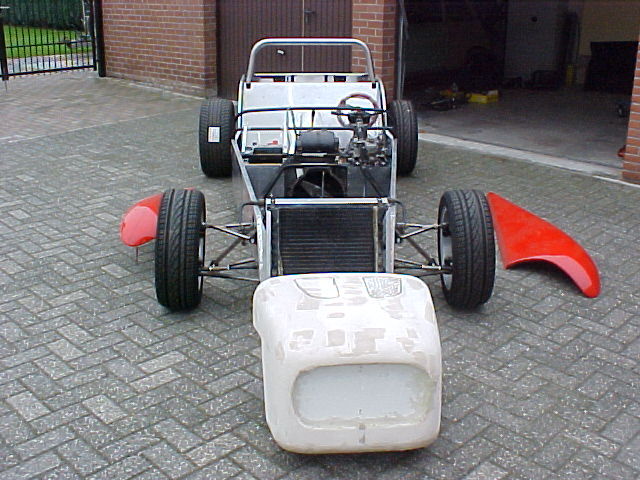 Buck of nose-cone and Caterham wings