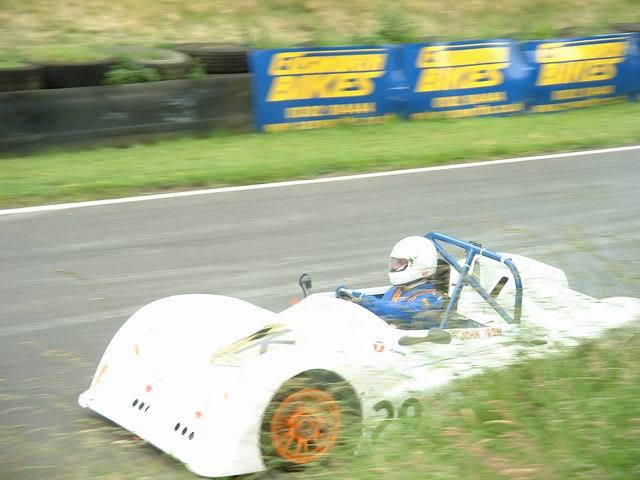 Cadwell 28th June 03, Hairpin.