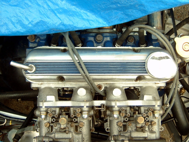 Rocker cover detail